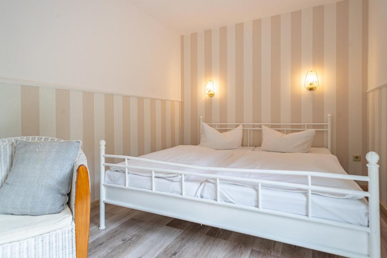 Pension Bergen Bergen Auf Rugen Buitenkant foto